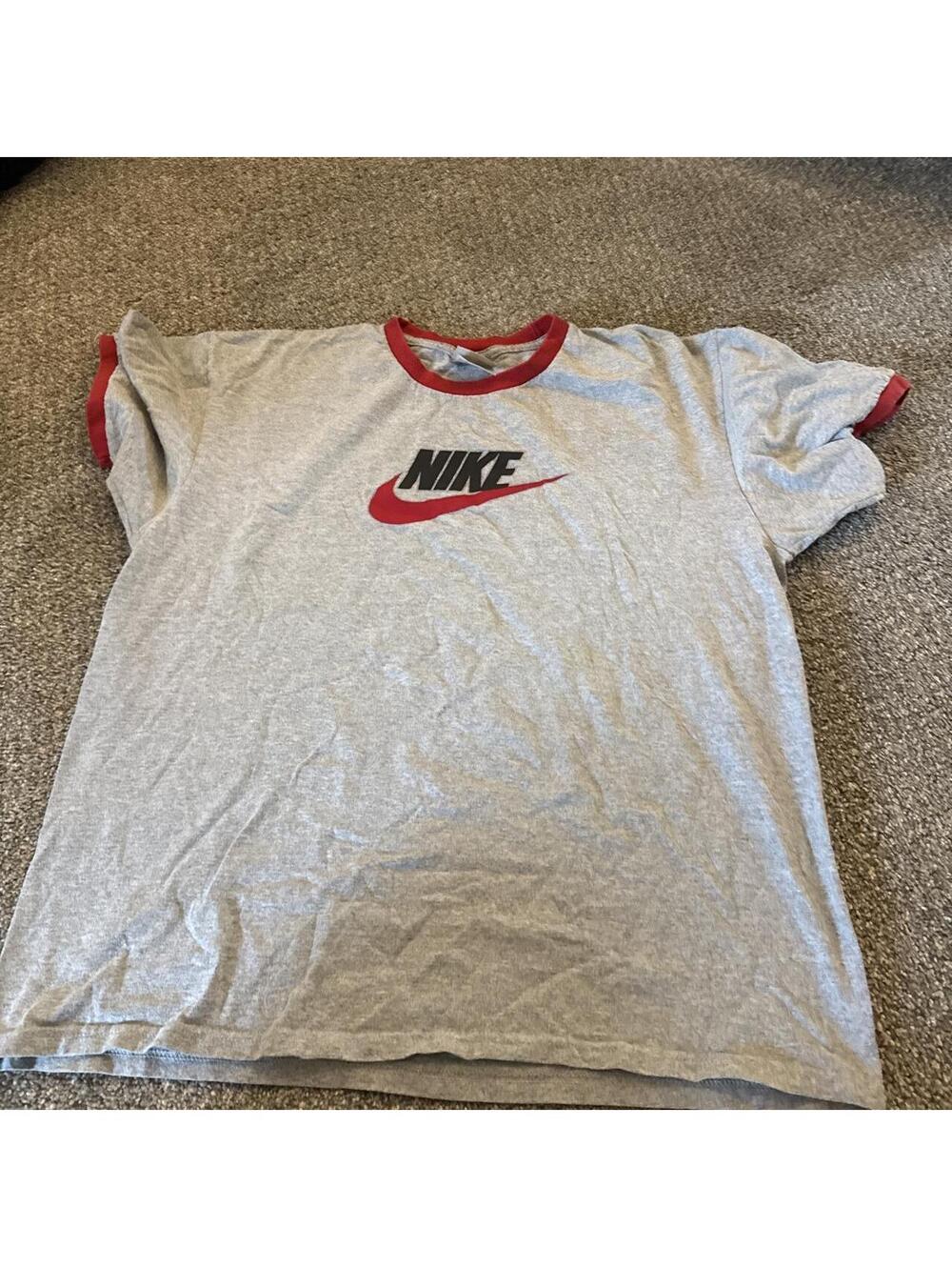 Nike Men's Grey Tshirt